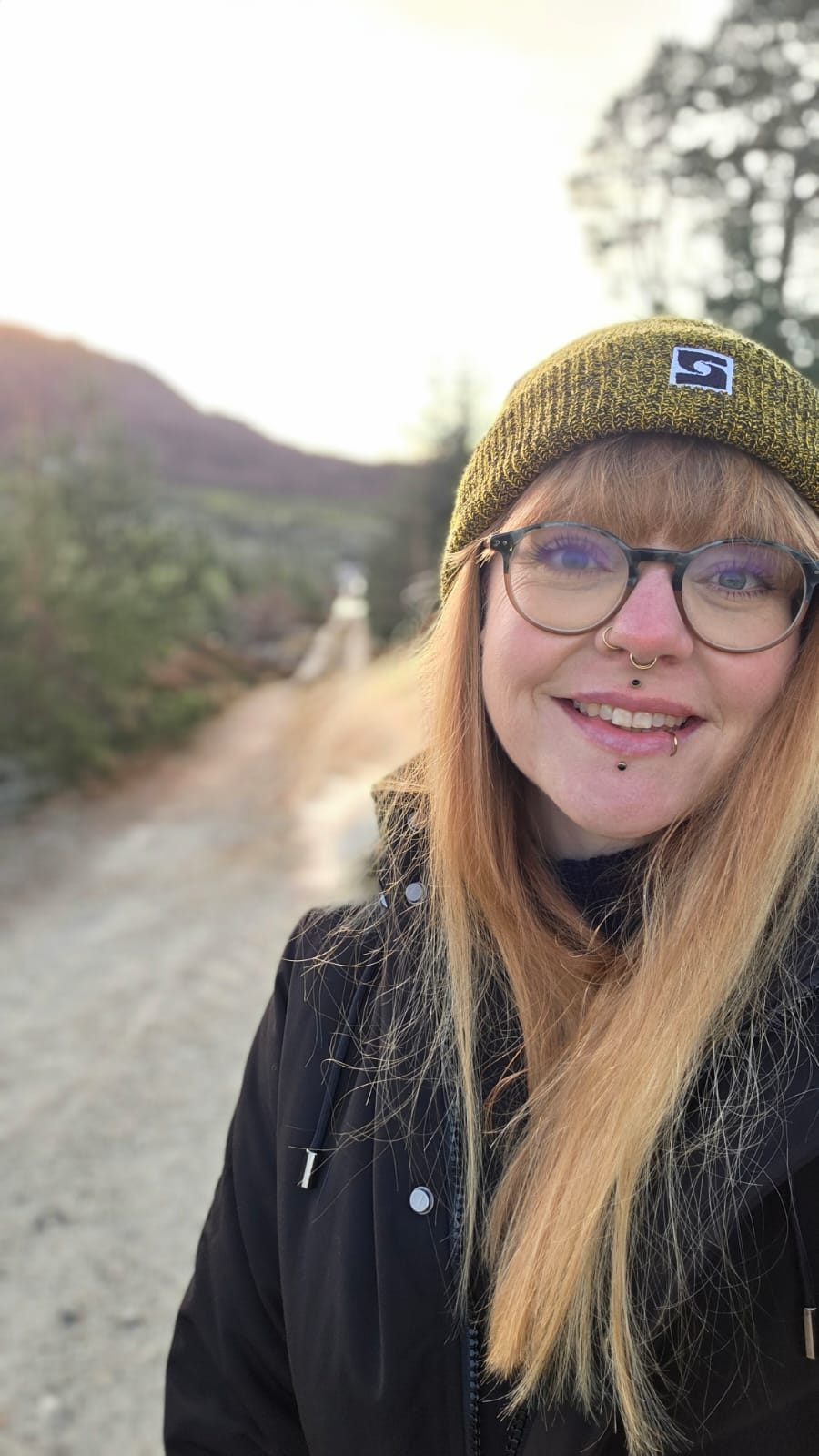 Photo portrait of Neuromyelitis Optica community advocate HLG